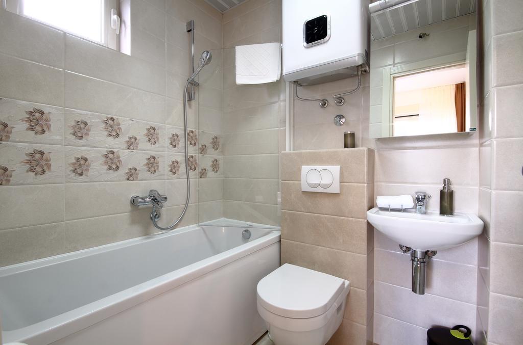 בודווה Sarap Apartments מראה חיצוני תמונה