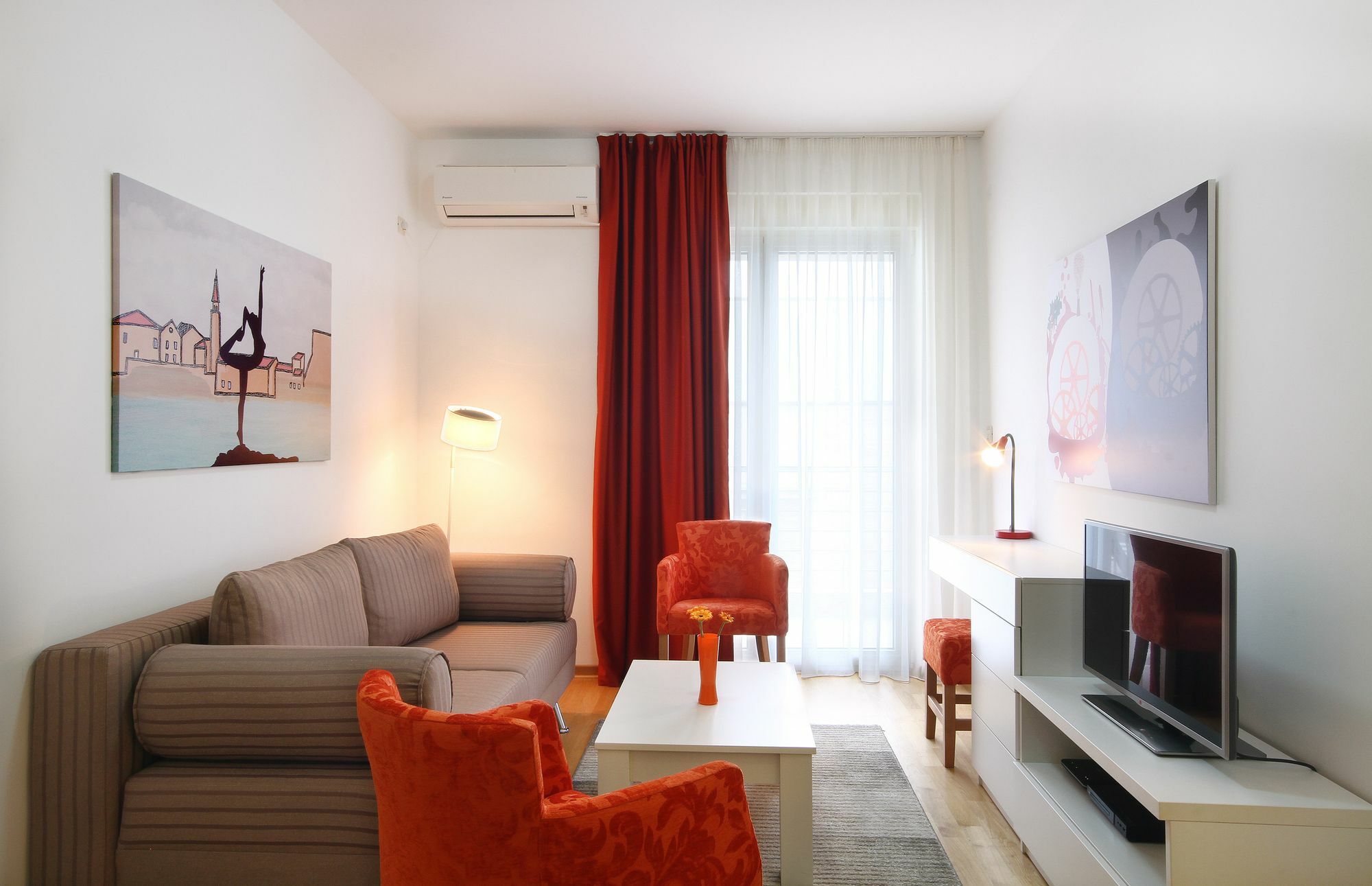 בודווה Sarap Apartments מראה חיצוני תמונה