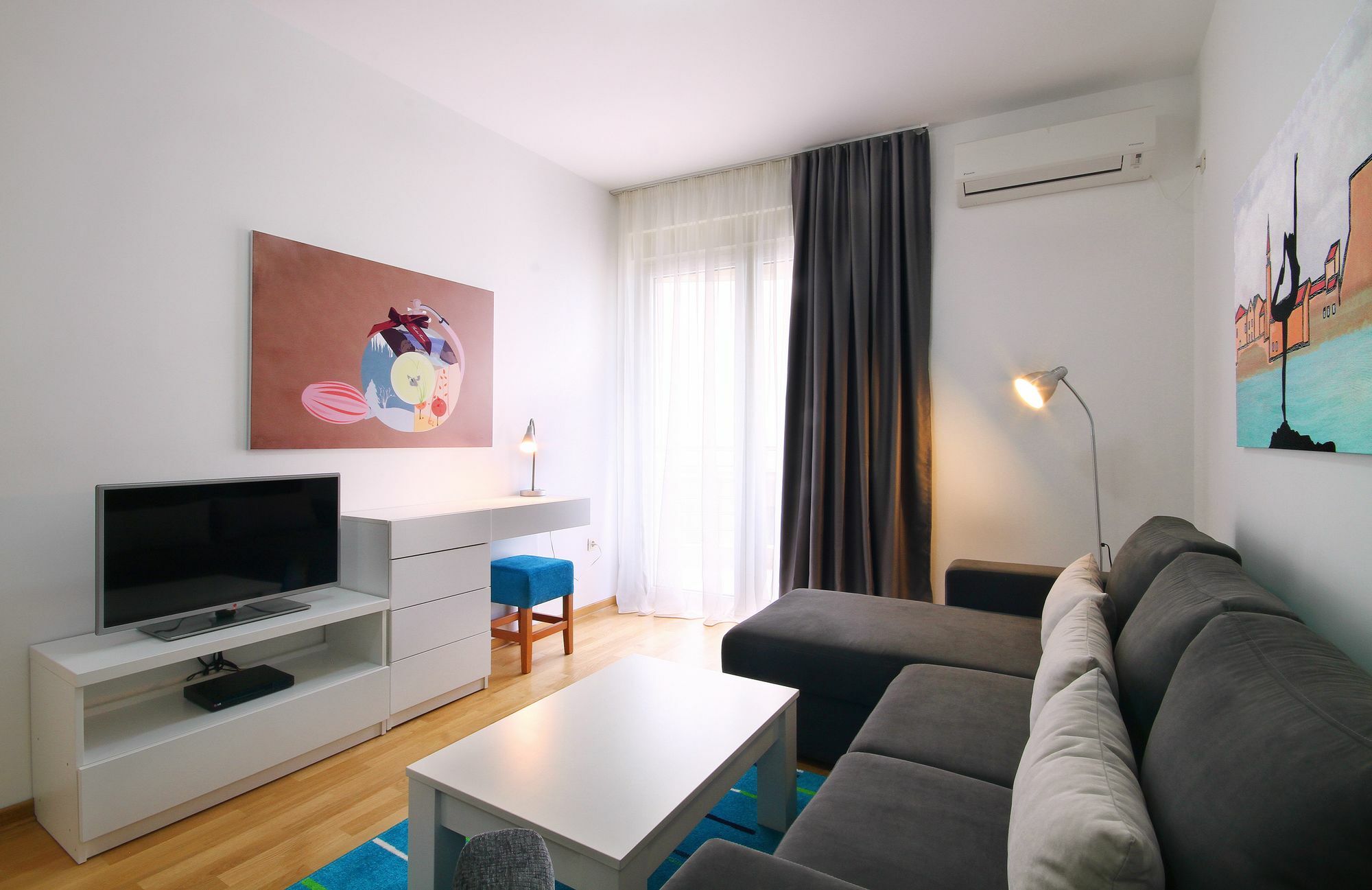בודווה Sarap Apartments מראה חיצוני תמונה