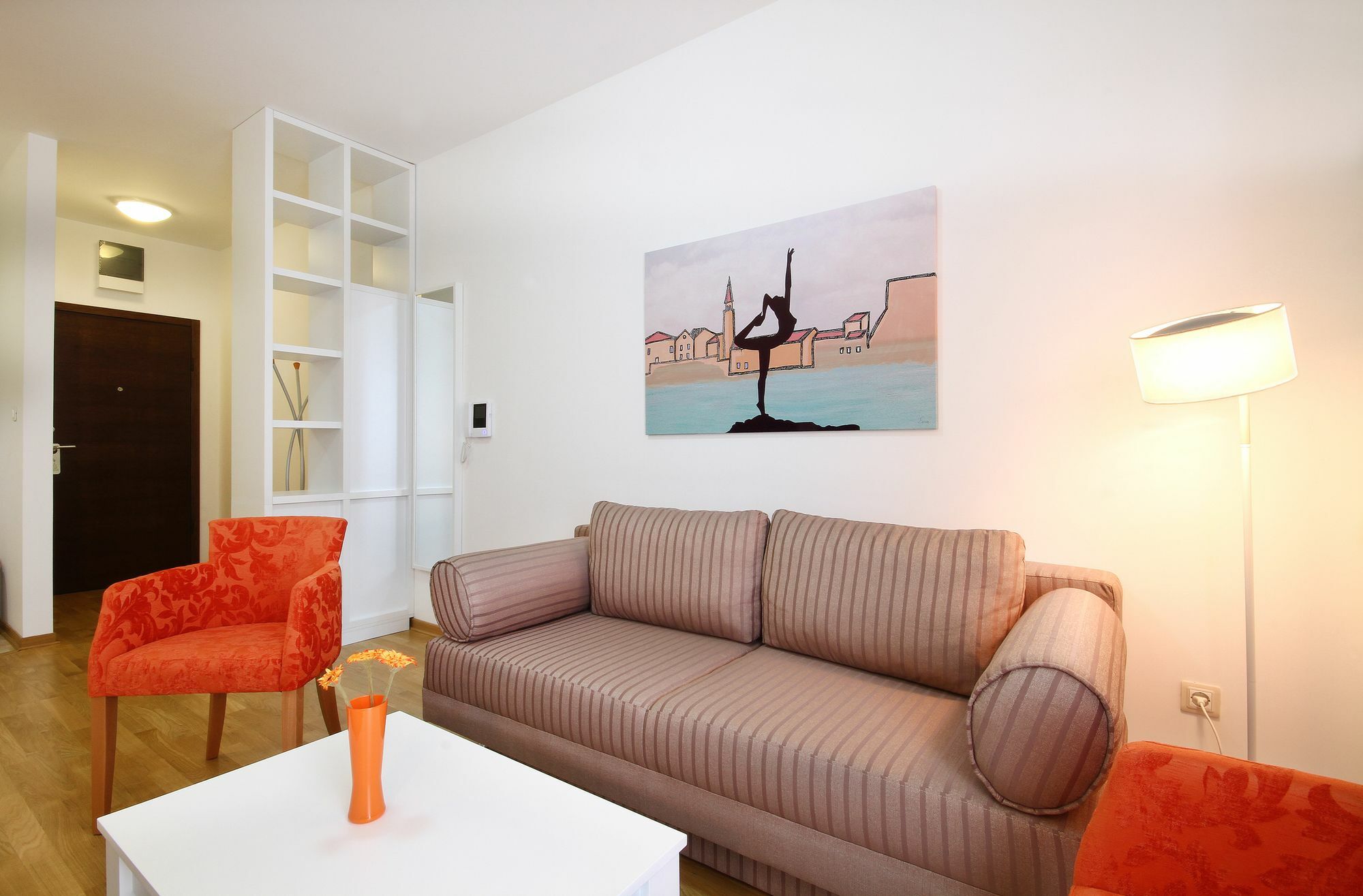בודווה Sarap Apartments מראה חיצוני תמונה