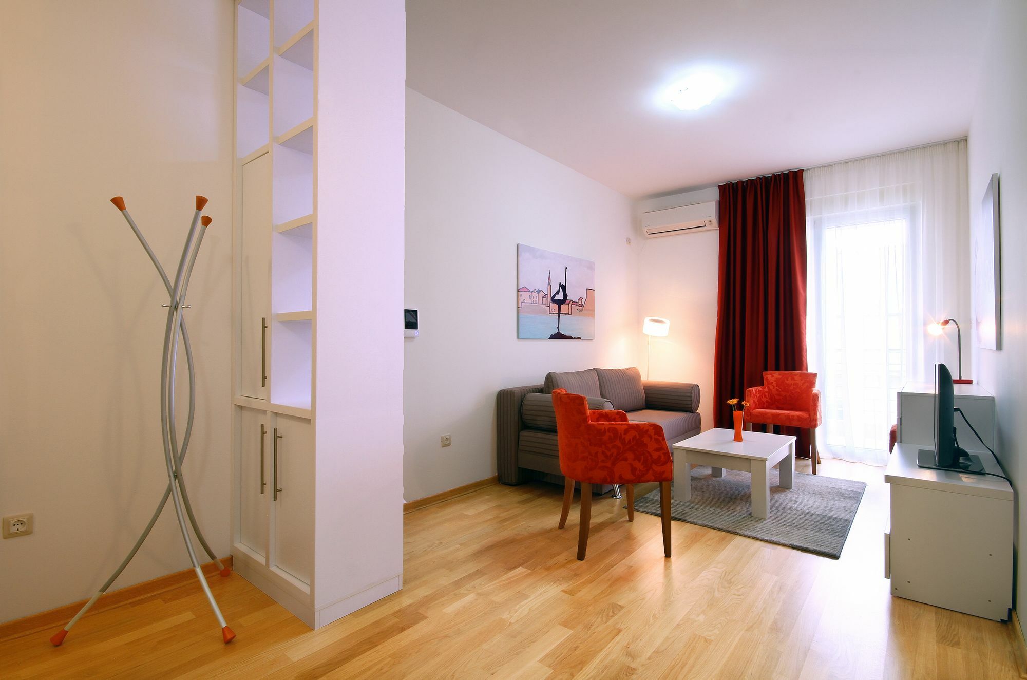 בודווה Sarap Apartments מראה חיצוני תמונה