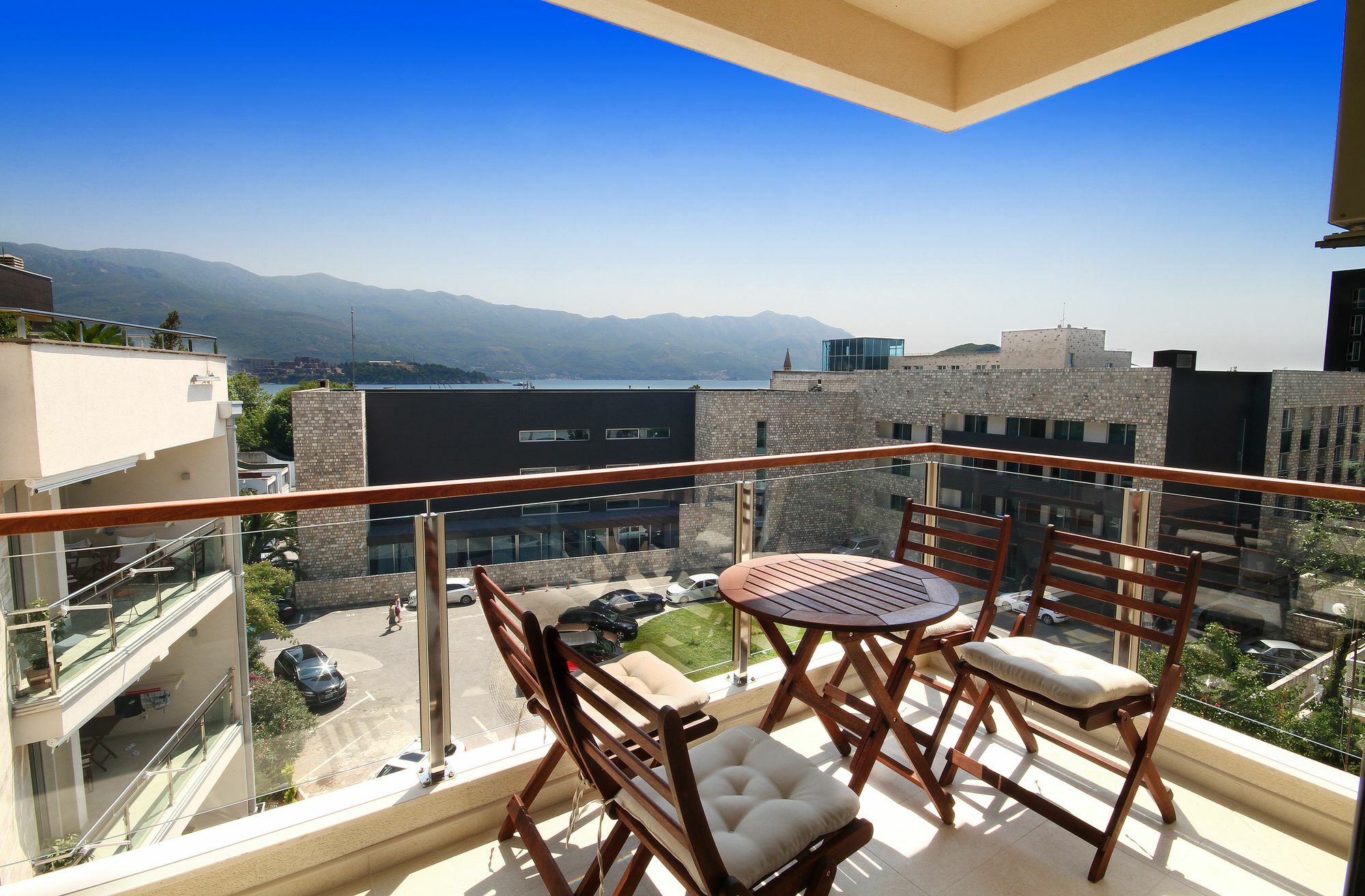 בודווה Sarap Apartments מראה חיצוני תמונה